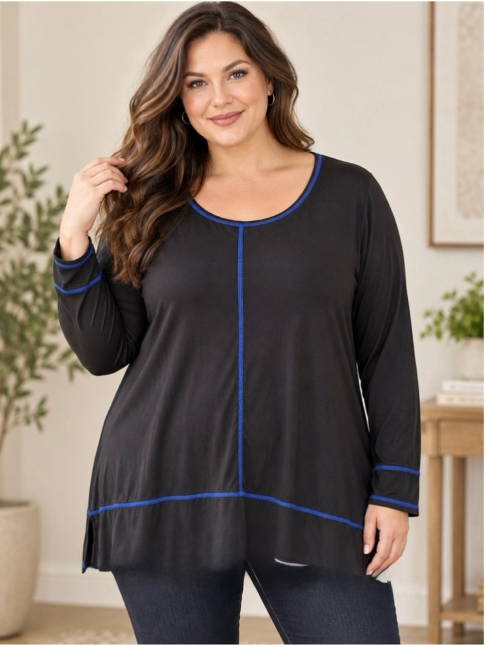 Voglo Black Long-Sleeve Tunic with Blue Contrast Stitching Size 1X Minimalist